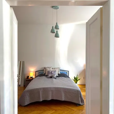 Renovated In Center, 3 Bedrooms, Lift Apartment Bratislava